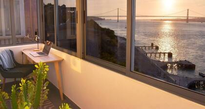 Flat in Cacilhas â Lisbon Stunning River views
