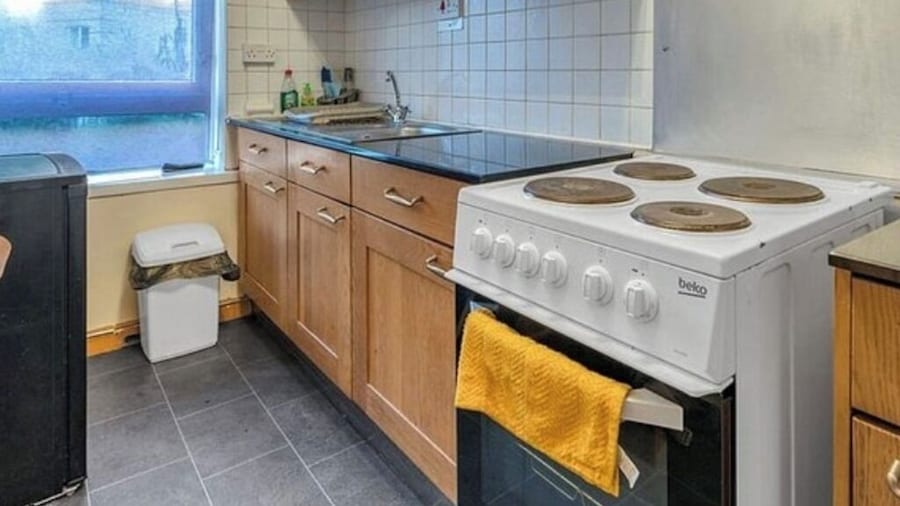 Charming Edinburgh Apartment With City Views