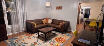 Delightful 3-bedroom house in Ottawa close to amenities