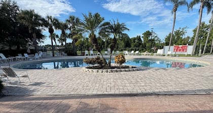 Kissimmee Memory Lane—3 bedroom, 2 bath fully furnished condo