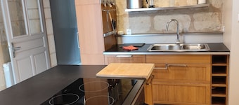 The peaceful living room with troglodyte courtyard