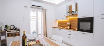 Elegant Central Apartment