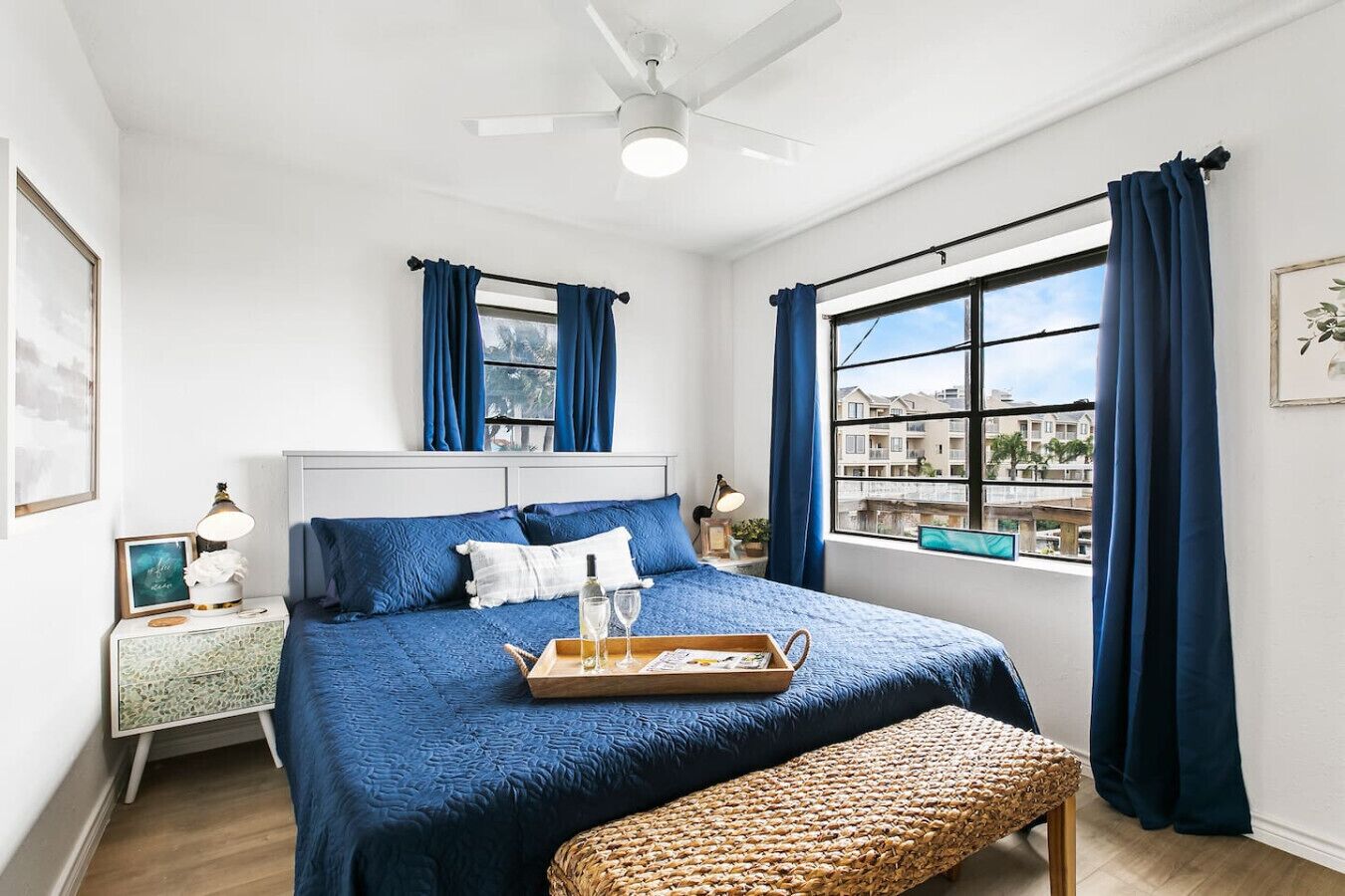 2 室のベッドルーム、アイロン / アイロン台、WiFi (無料)、ベッドシーツ