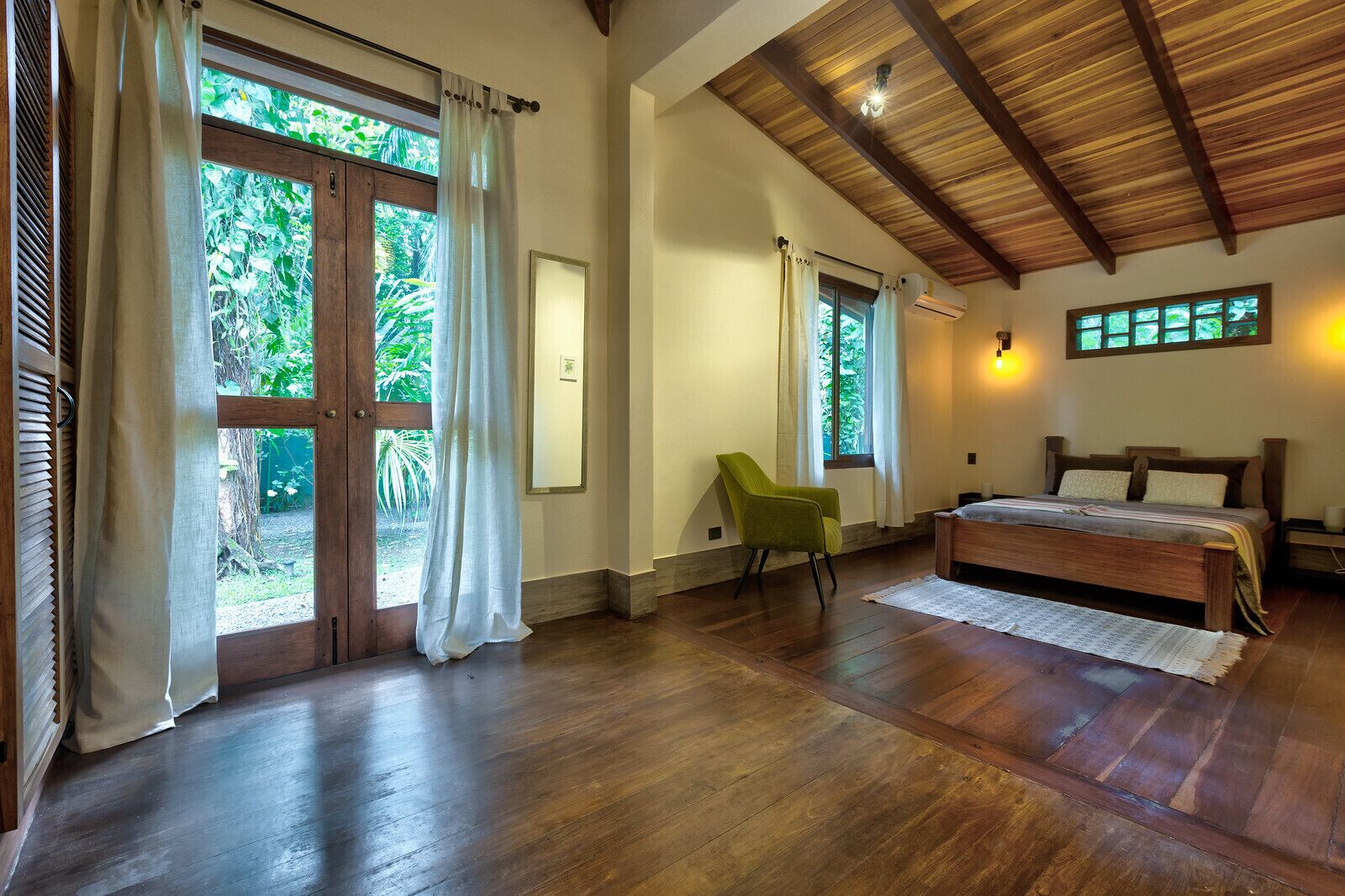 3 chambres, Wi-Fi gratuit, draps fournis