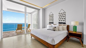 Comfort Condo, 2 Bedrooms, Balcony, Beach View | Langsir/tirai gelap terus, seterika/papan seterika, Wi-fi percuma
