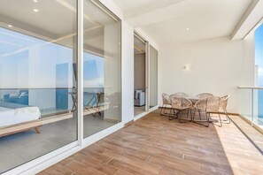 Comfort-Apartment, 2 Schlafzimmer, Balkon, Strandblick | Balkon