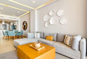 Comfort-Apartment, 2 Schlafzimmer, Balkon, Strandblick | Wohnbereich