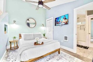 2 bedrooms, iron/ironing board, travel cot, free WiFi