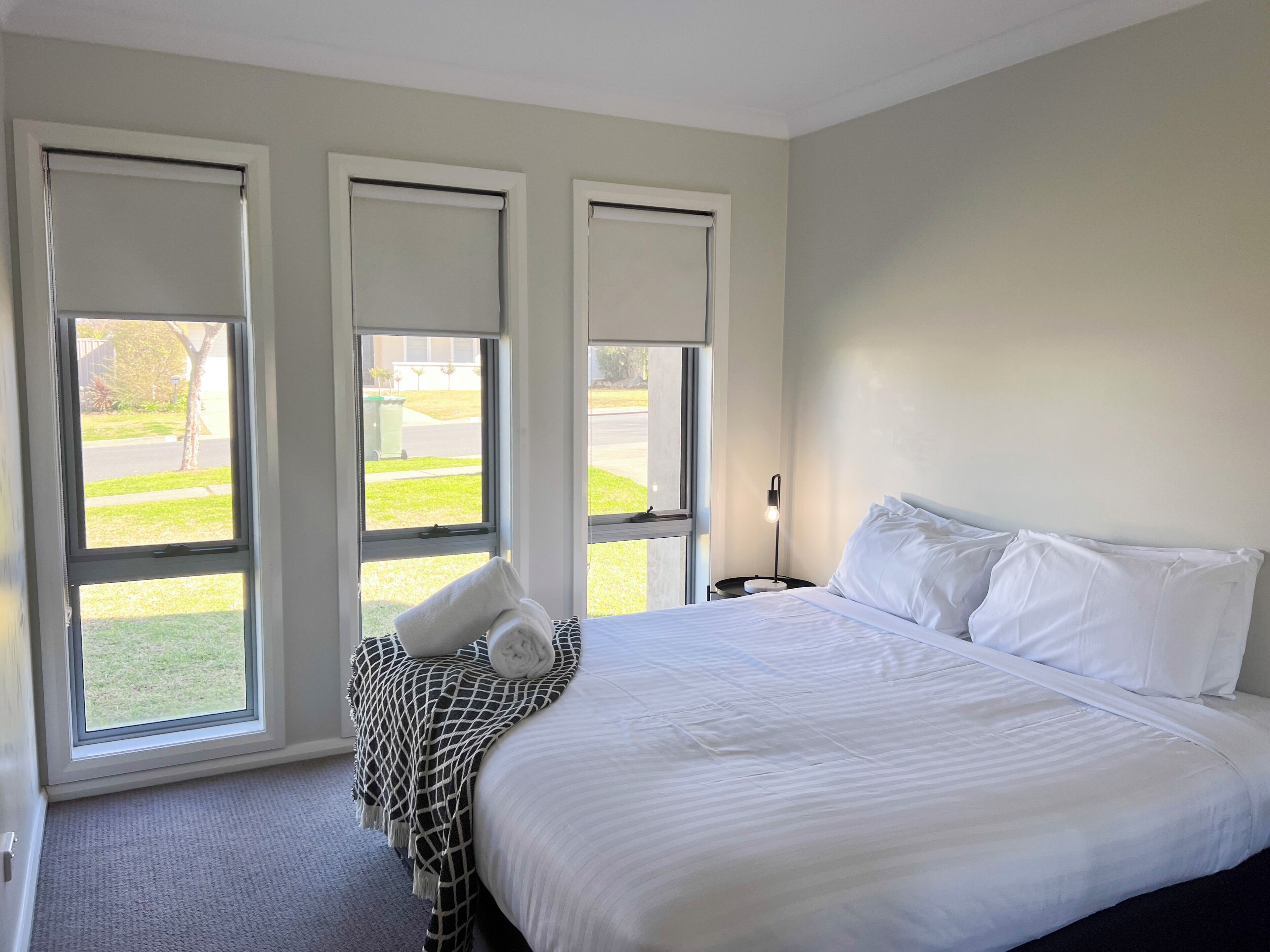 3 bedrooms, iron/ironing board, bed sheets