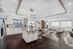 独立别墅 | 7 多间卧室、办公桌