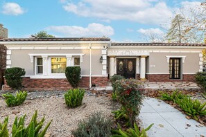 House | 6 bedrooms - Stunning House wt 6Br 5bth SJ (San Jose)