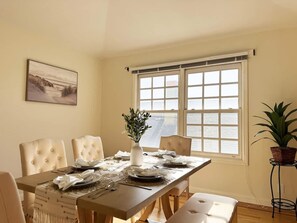 Apartment | 3 bedrooms - South SF Spacious Entire Unit With 3brs 3bth on 2F (South San Francisco)
