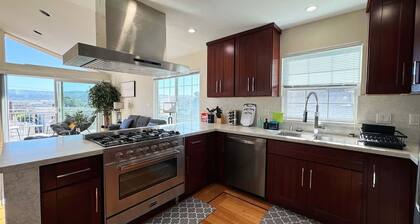 South SF Spacious Entire Unit With 3brs 3bth on 2F