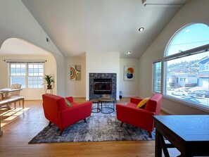 Apartment | 3 bedrooms - South SF Spacious Entire Unit With 3brs 3bth on 2F (South San Francisco)