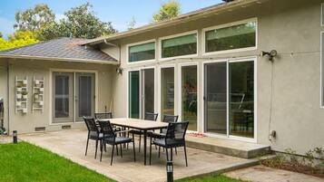 Nhà | 5 phòng ngủ