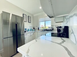 独立别墅 | 3 多间卧室、办公桌