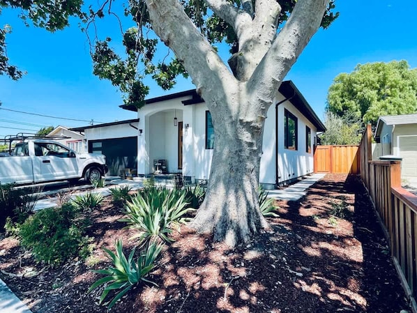 House | 3 bedrooms, desk - New 3b3b Home Gogle Speed Wifi (Sunnyvale)