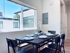 House | 3 bedrooms, desk - New 3b3b Home Gogle Speed Wifi (Sunnyvale)