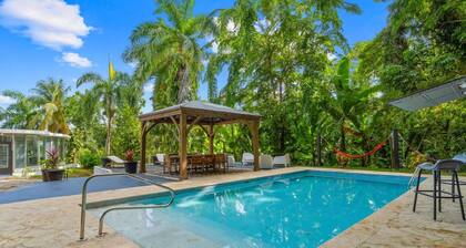 Exclusive Villas with Pools & Luxury Amenities–PR