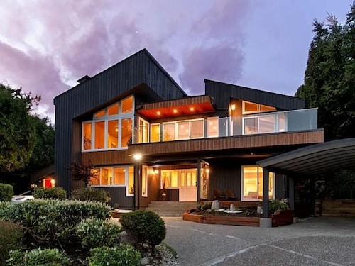 Stunning luxury West Vancouver home with breathtaking views. Family Friendly!