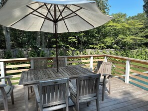 屋外ダイニングエリア