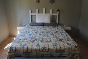 8 soverom, strykejern/-brett, internettilgang og sengetøy