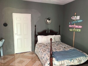 8 soverom, strykejern/-brett, internettilgang og sengetøy