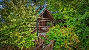 Exterior - Big Foot’s Hideout | Game Room🎱 Hot Tub♨️ Mountain Views🌄 Near Dollywood🎢 (Gatlinburg)