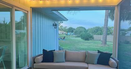 New 2/2 Coastal Getaway!