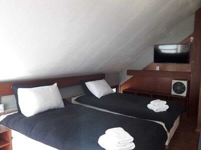 Onkel Inn Wagon Sleepbox