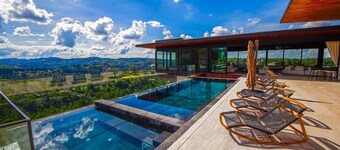 Beautiful Mega House in the Mountains, Mansion in Campos do Jordão