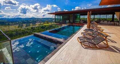 Beautiful Mega House in the Mountains, Mansion in Campos do Jordão