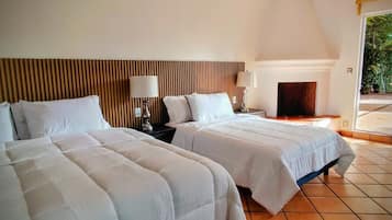 Daunenbettdecken, Select-Comfort-Betten, laptopgeeigneter Arbeitsplatz