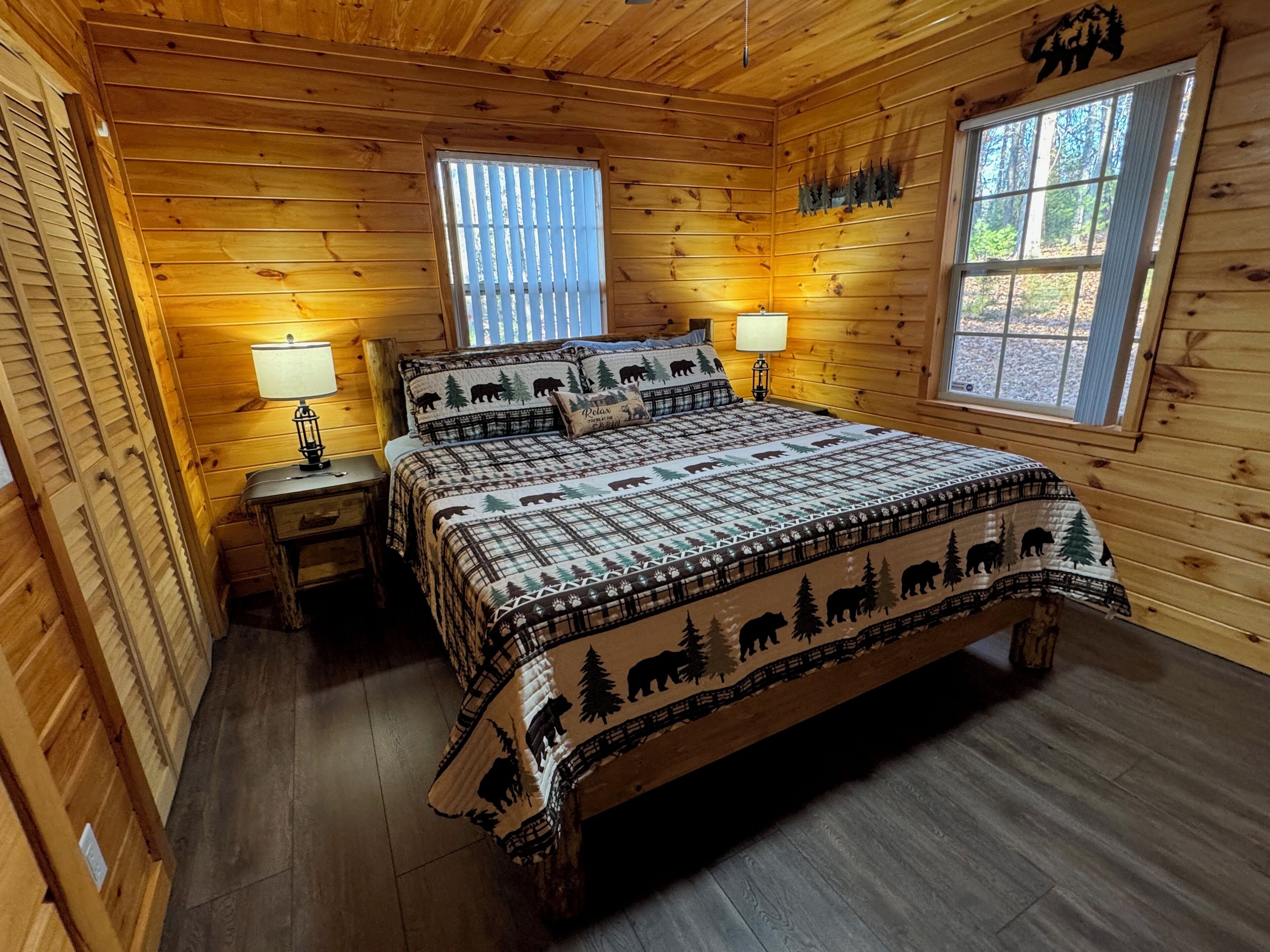3 bedrooms, desk, iron/ironing board, free WiFi