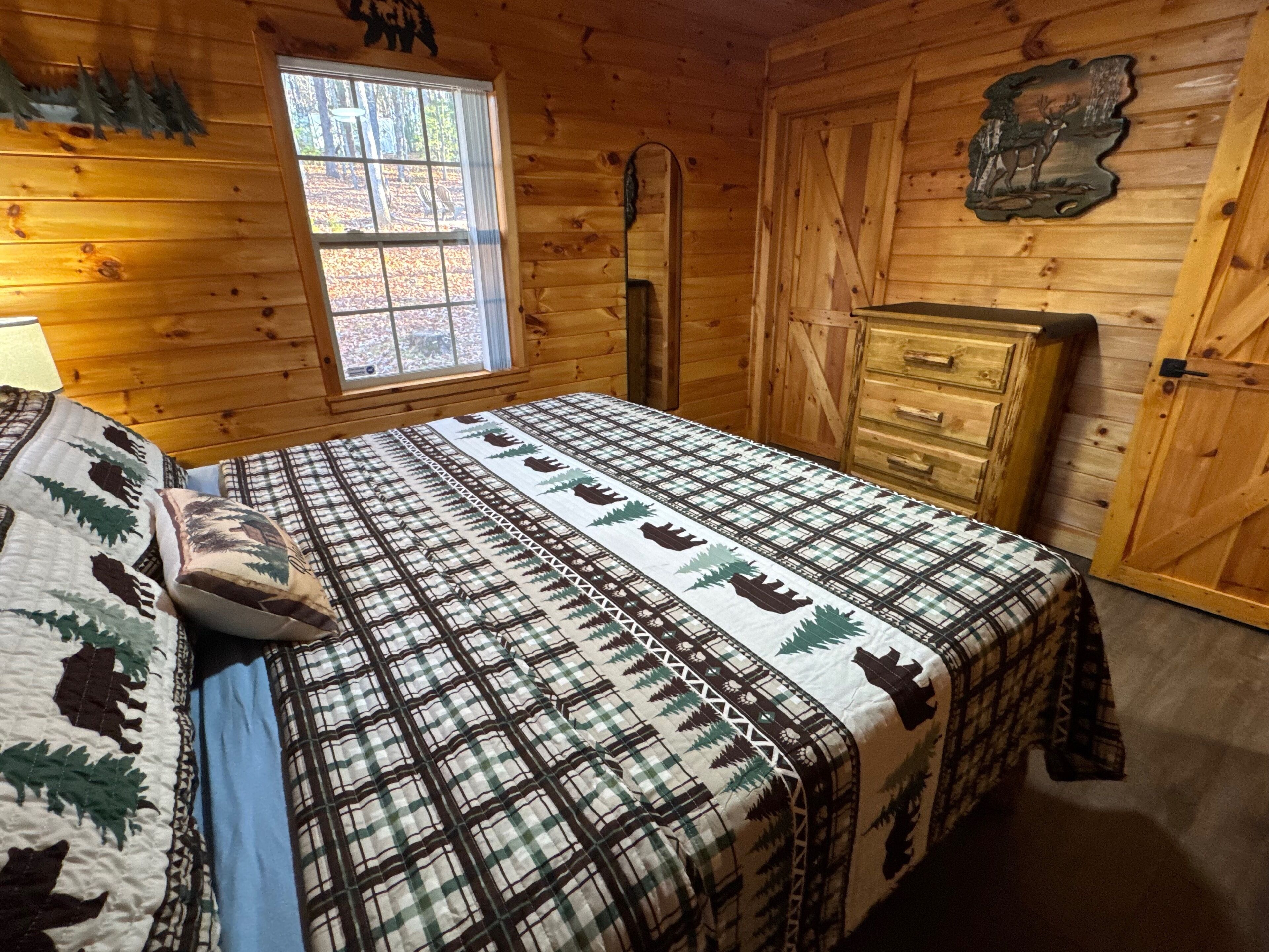 3 bedrooms, desk, iron/ironing board, free WiFi