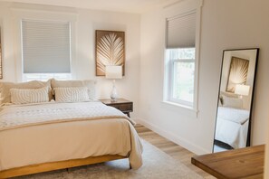 2 Schlafzimmer, Schreibtisch, Reisekinderbett, kostenloses WLAN