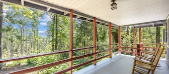 ~Charming Cabin in Arden NC~near Shopping~Airport~Dining