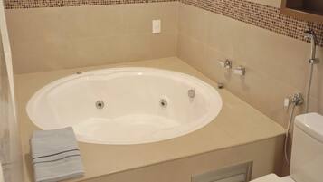 Apartment | Bathroom