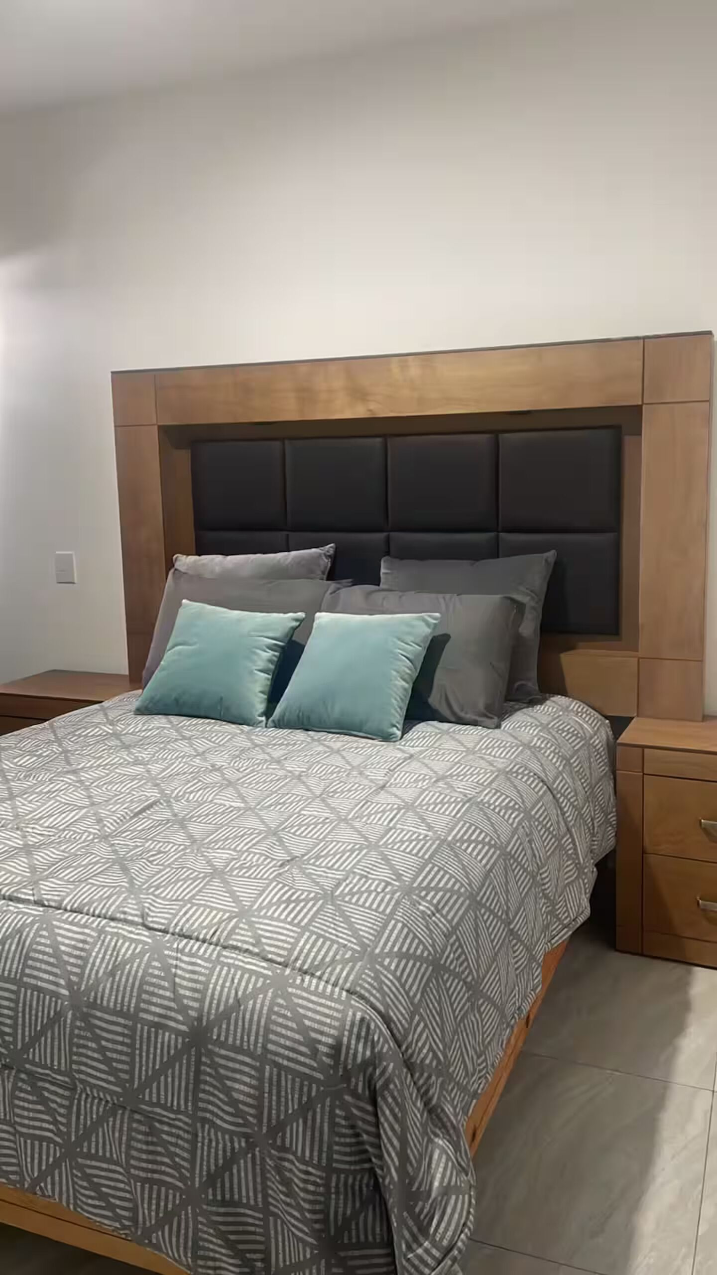 Fer et planche à repasser, Wi-Fi, draps fournis