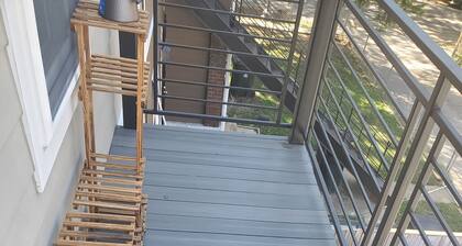 Elegant Modern Retreat — Perfect for Long Stays