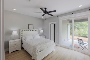 4 chambres, fer et planche à repasser, Wi-Fi, draps fournis