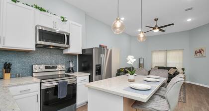 Perfect 2BR Houston Escape – Great for Long or Short Stays