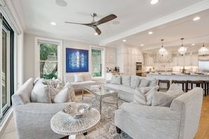 Smart TV, table football, ping pong - 63Dune | Oceanfront | Pool & Hot Tub | Elevator | Games | Proximity to Coligny (Hilton Head Island)