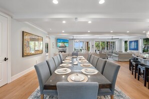 Dining - 63Dune | Oceanfront | Pool & Hot Tub | Elevator | Walking Proximity to Colingy (Hilton Head Island)