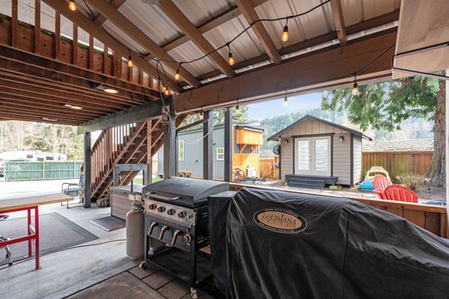 Cozy Bungalow W/ Lake Access - Near Mt. Rainier