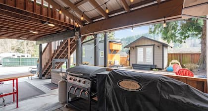 Cozy Bungalow W/ Lake Access - Near Mt. Rainier