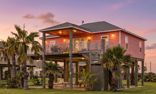 Escape | Steps to the Beach | Large Deck | Group Ready