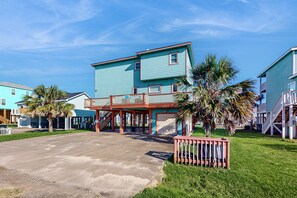 Exterior - Ocean View l Free Cancellation l Cozy & Spacious (Crystal Beach)