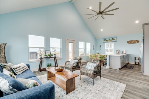 Prime | Beachfront | Large Deck | Pet-Friendly