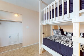 3 عدّة غرف نوم ومكتب ومكواة/لوح كي وواي فاي مجانًا